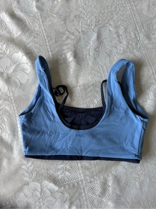 Abercrombie & Fitch Other - Abercrombie & Fitch Light Blue & Navy Women's Sports Bra